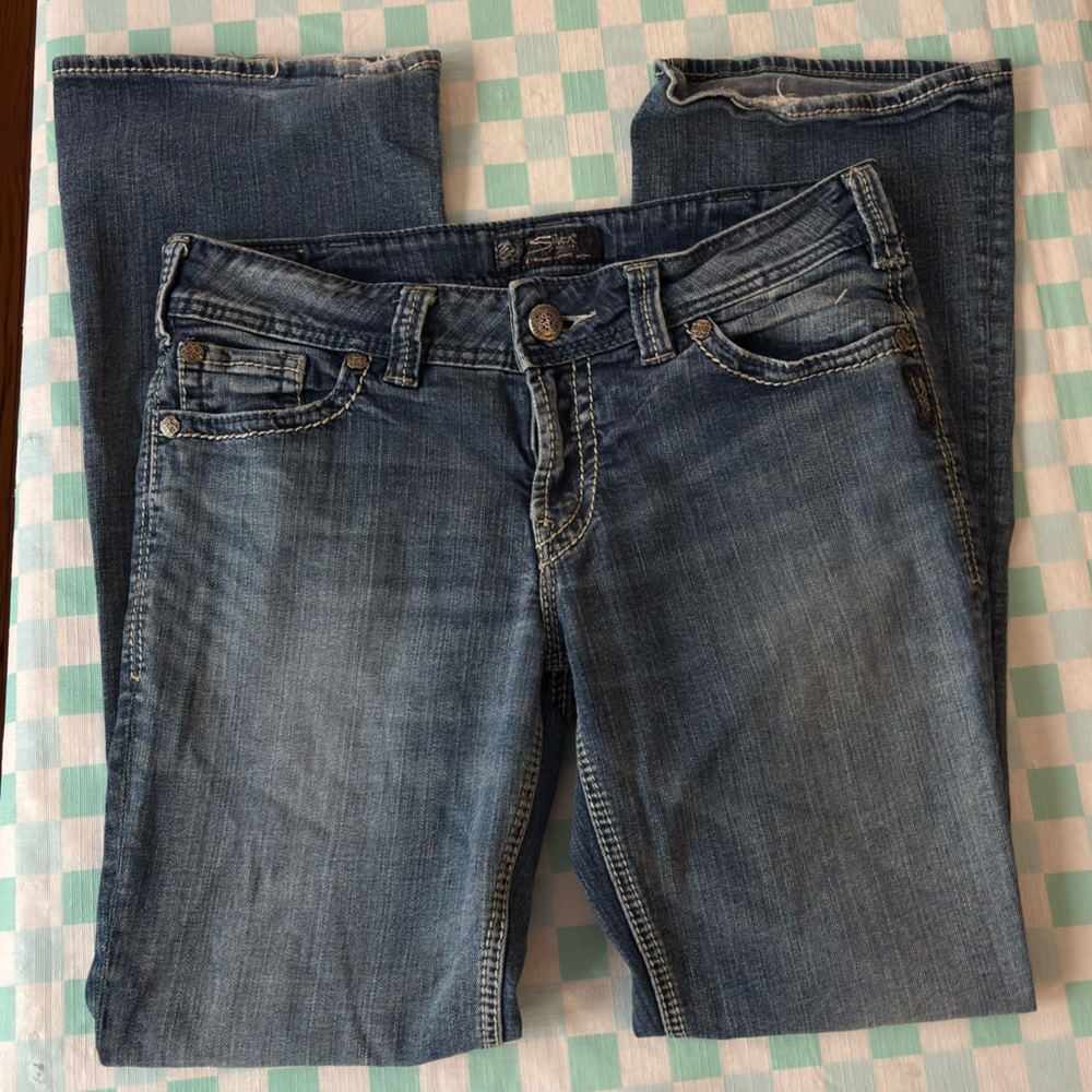 Silver Jeans Suki Low Rise Medium Wash Embroidered Bootcut Size W 30 / L 32